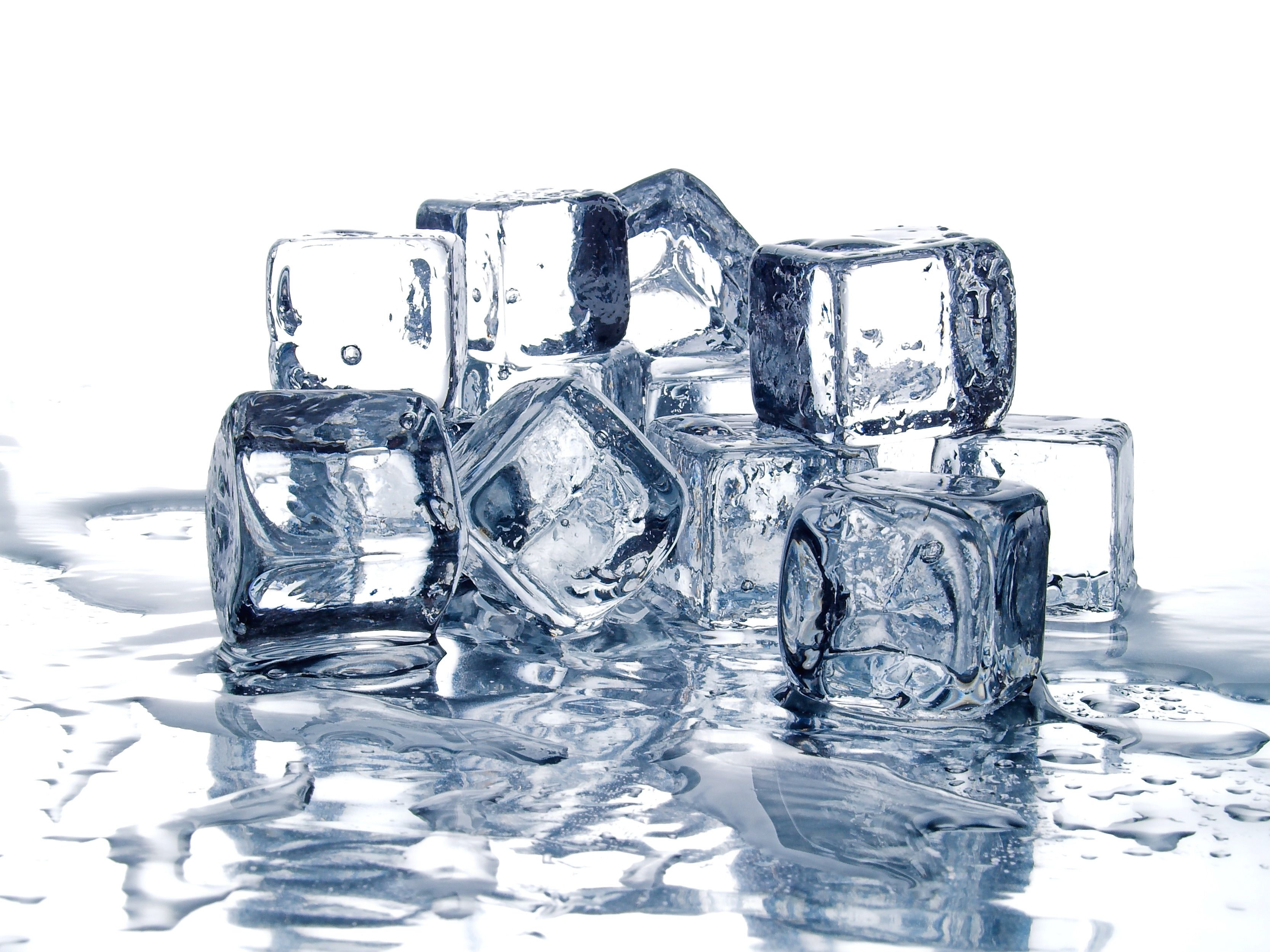 https://www.65ymas.com/uploads/s1/11/53/70/bigstock-melting-ice-cubes-821192.jpeg