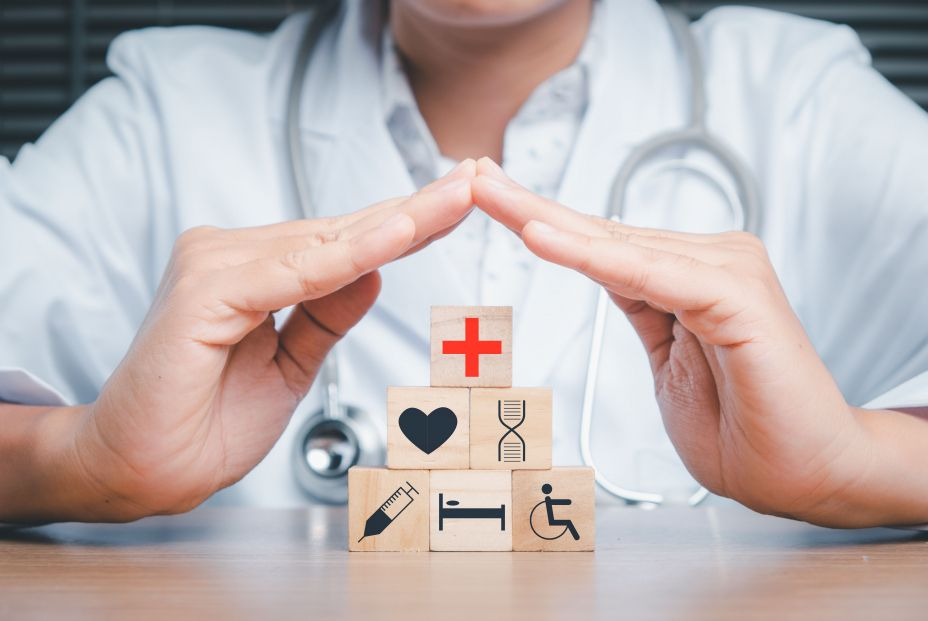Cómo elegir bien un seguro de salud: tipos, coberturas, exclusiones y periodos de carencia. Foto: Bigstock