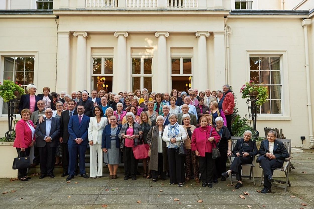 Homenaje a los mayores españoles que residen en Reino Unido