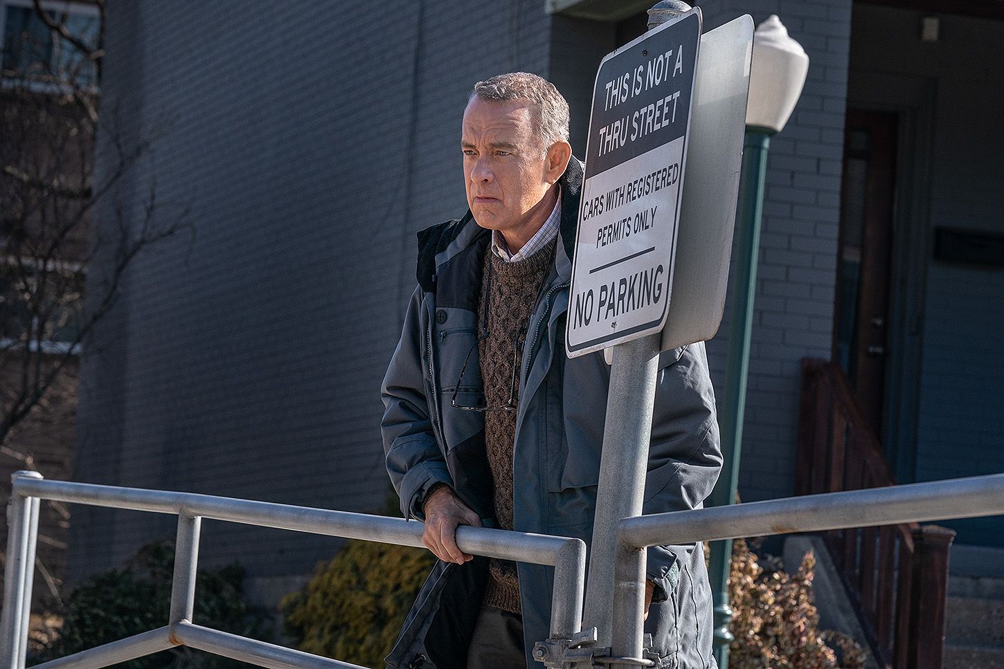 Los cines despiden el año con Tom Hanks convertido en 'El peor vecino del mundo'