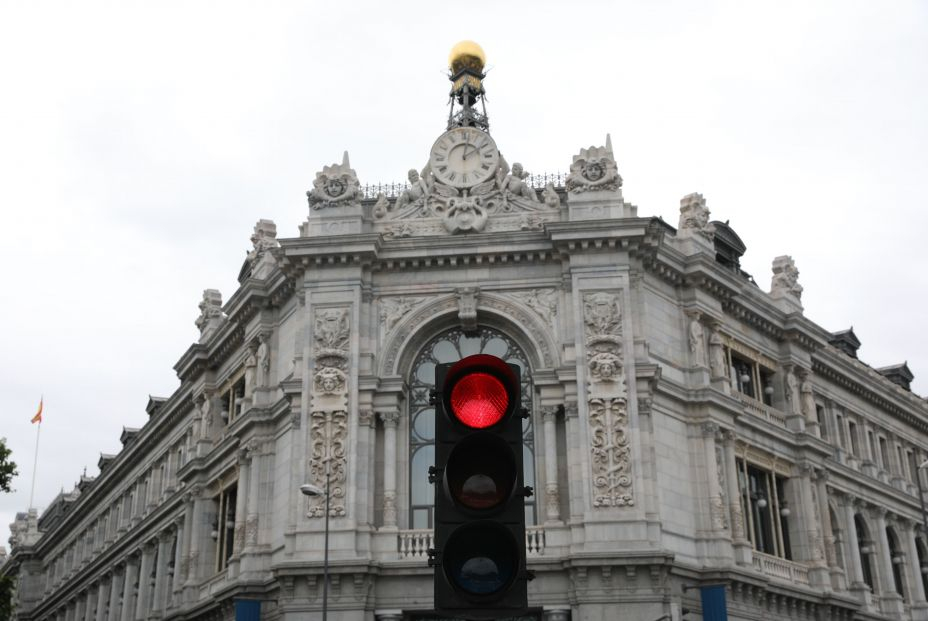 La fiebre por comprar letras del Tesoro lleva al Banco de España a exigir citas previas, ya agotadas. EuropaPress