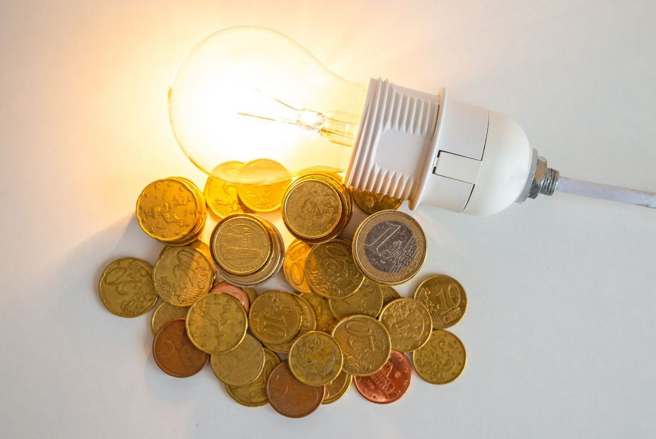 Por qué la factura de la luz nunca será gratis aunque el precio baje a 0 euros