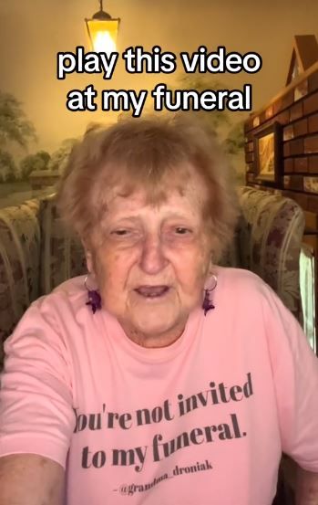 Una mujer de 93 años comparte el vídeo que quiere mostrar en su funeral: "Mi ex mejor que se vaya". Foto: TikTok