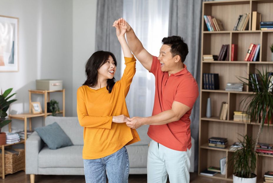 Pareja en casa