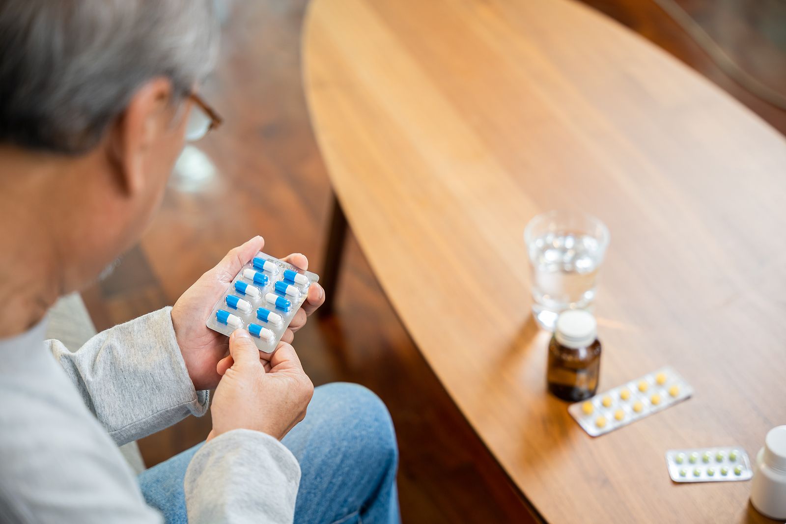 Estos son los medicamentos que no debes mezclar con ibuprofeno