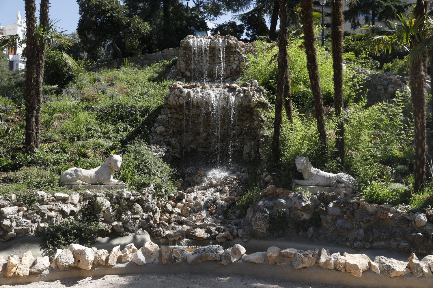 El Retiro recupera la icónica Montaña de los Gatos tras 20 años cerrada