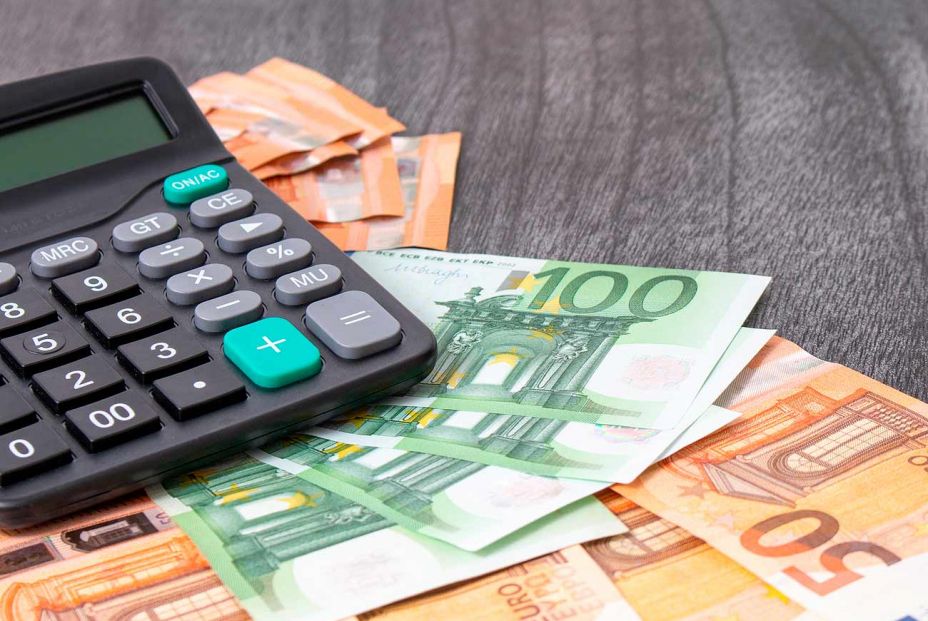 Asufin denuncia que la banca ni remunera los depósitos ni baja comisiones pese a sus mejores resulta. Foto: bigstock