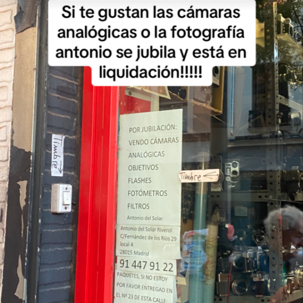 Las redes llenan de gente la tienda de un hombre a punto de jubilarse: "No quedan negocios así". Foto: TikTok