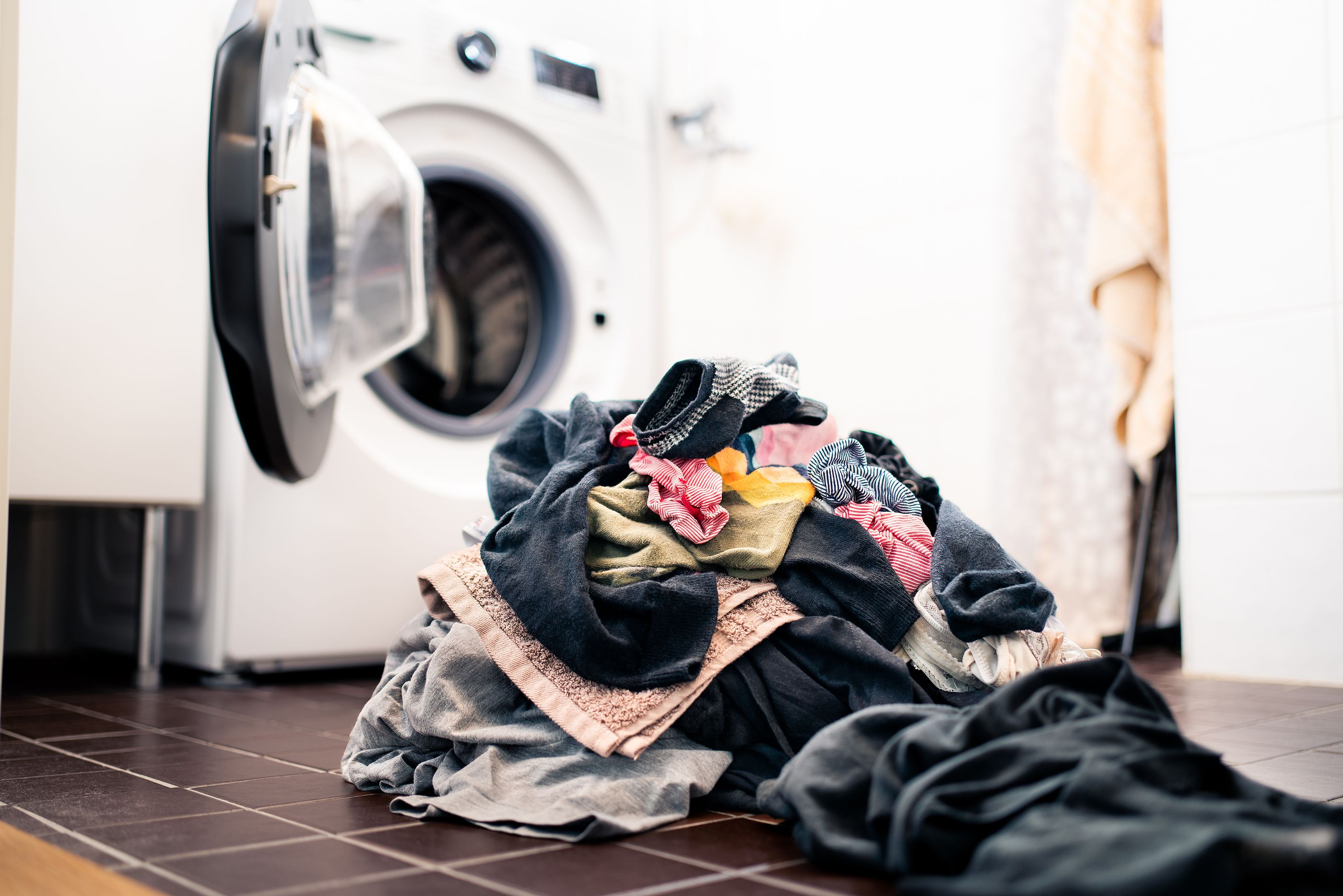 Consejos para evitar que se estropee la ropa en la secadora y no encoja