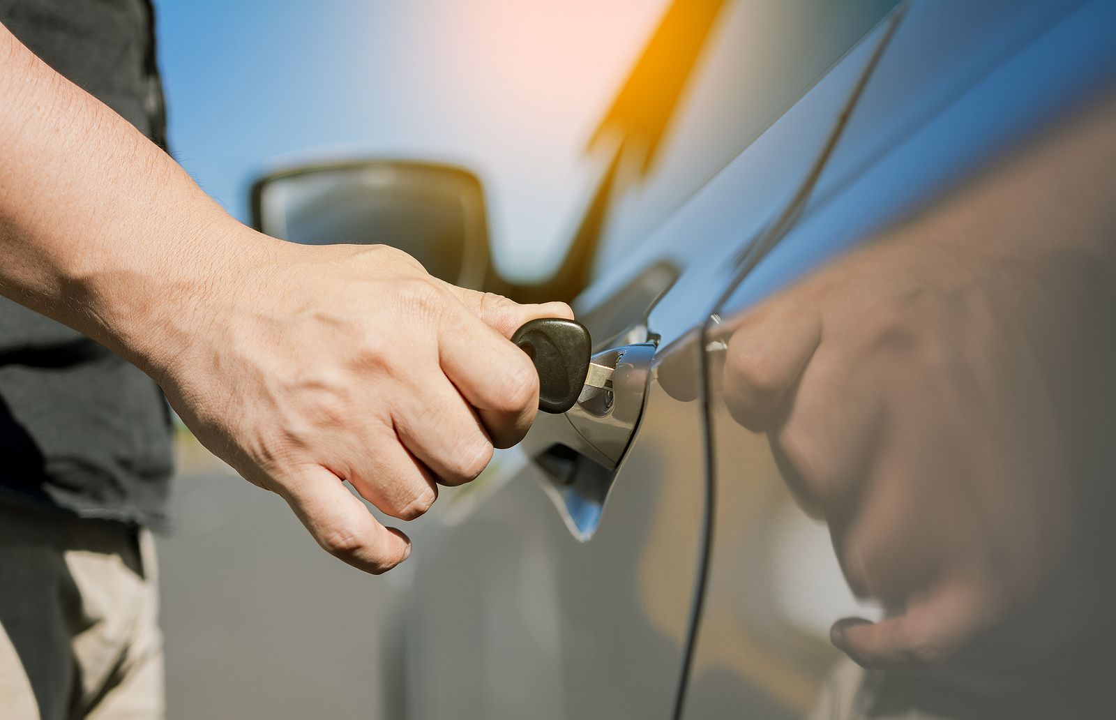 Los trucos de la Policía para que no te roben el coche cuando está aparcado