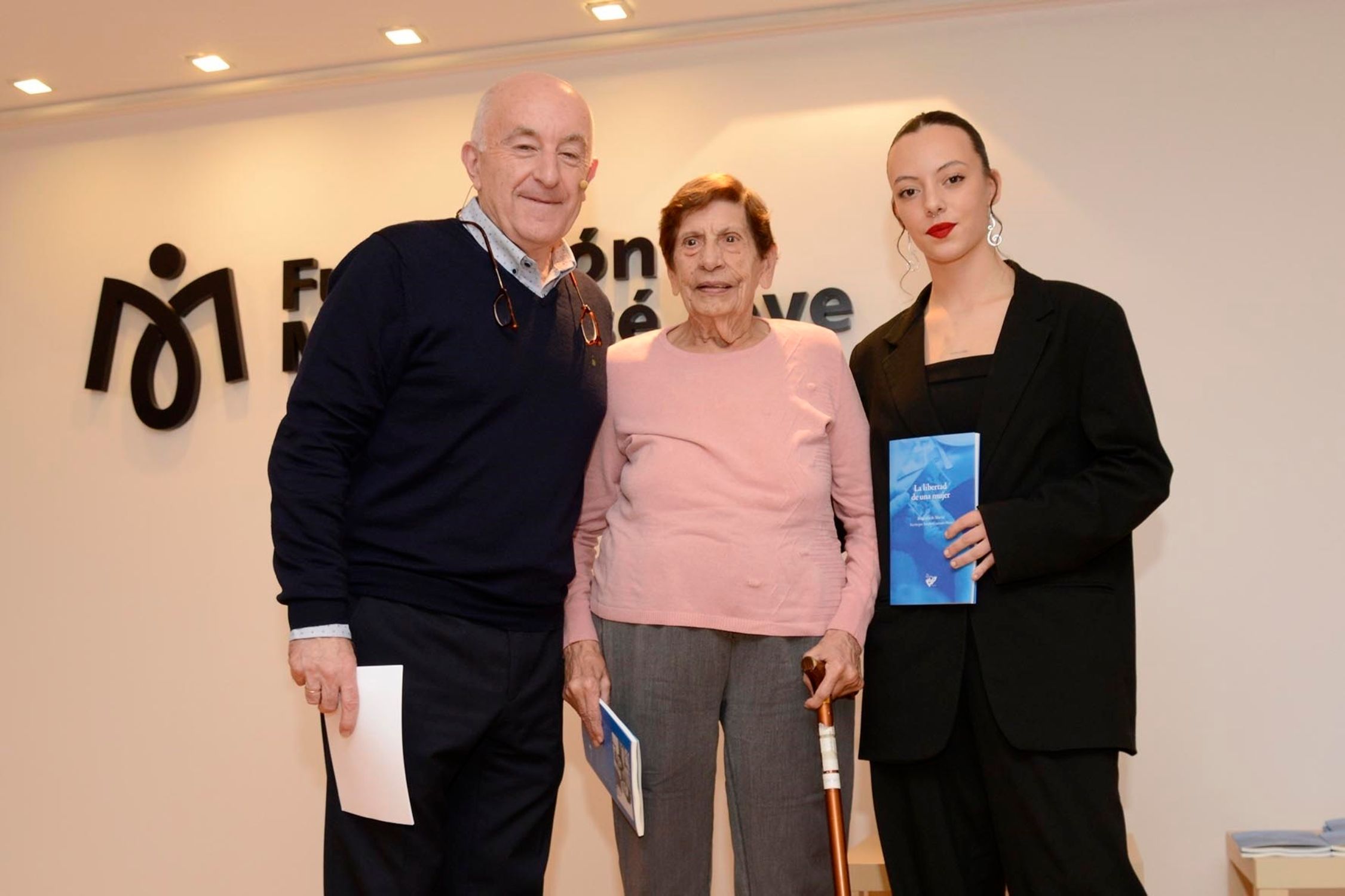 'Tu historia de verdad importa' reúne en libros las vivencias de personas mayores. Foto: Europa Press