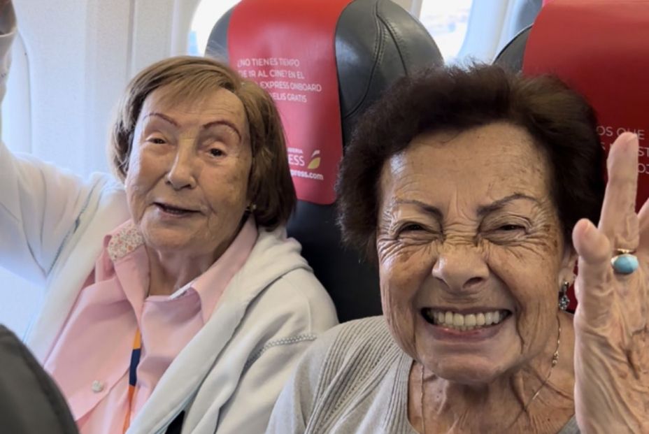 VÍDEO: Ángela cumple a los 97 años su sueño de viajar a Canarias junto a su hermana