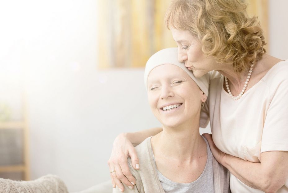 Pacientes con cáncer en la fase final y familiares exigen más información sobre cuidados paliativos