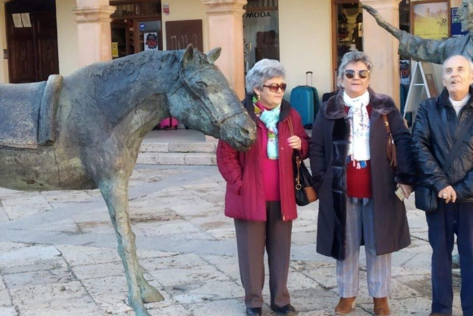 Las deudas por una estafa amorosa podrían estar detrás del asesinato de los tres hermanos de Morata