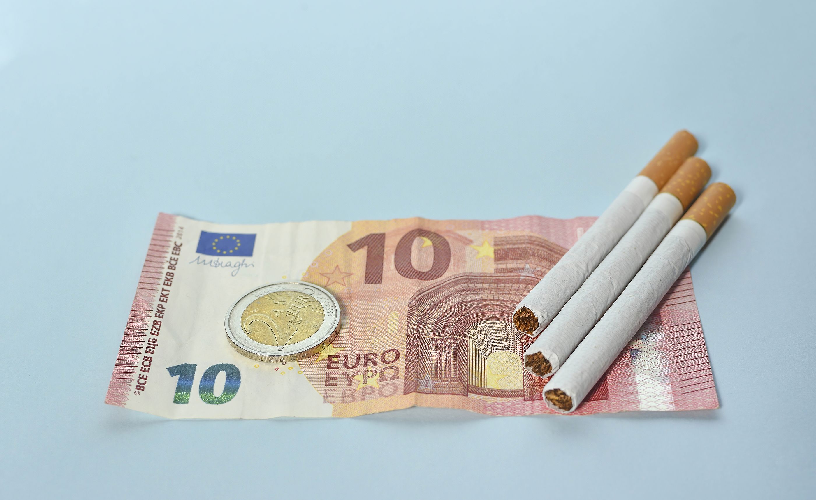 El Gobierno asegura que sigue apostando por subir el precio del tabaco para reducir el consumo