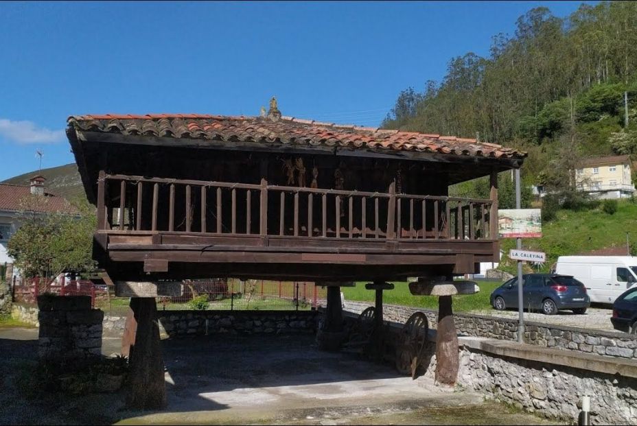 Ruta por los siete pueblos con hórreos más encantadores de Asturias (YouTube)