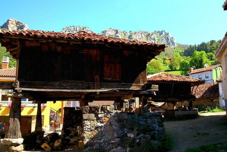 Ruta por los siete pueblos con hórreos más encantadores de Asturias (Turismo Asturias)