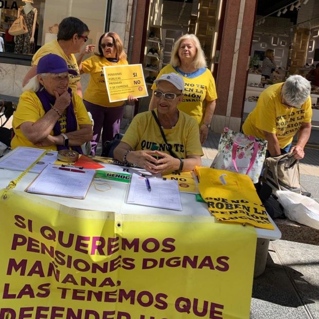 defender pensiones ya pancarta