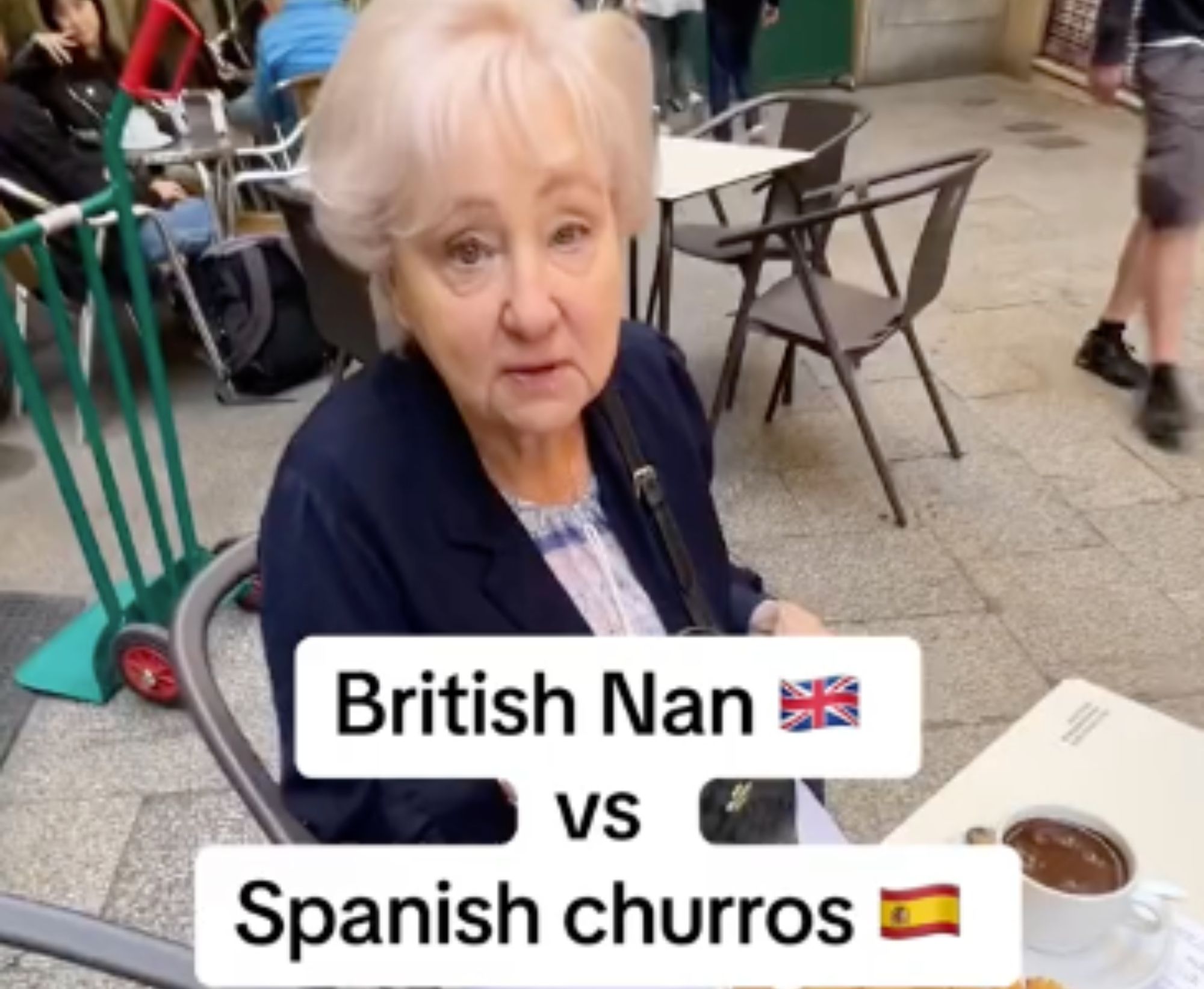 VÍDEO: La reacción viral de una mujer mayor británica al probar por primera vez los churros (TikTok)