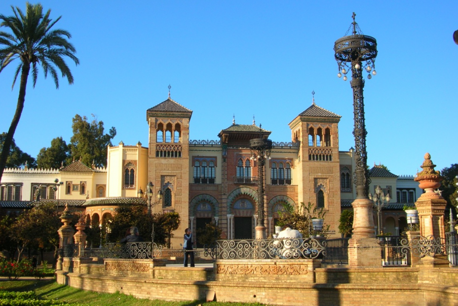 Actividades gratuitas para personas mayores en Sevilla (Web Oficial de Turismo de Andalucía)