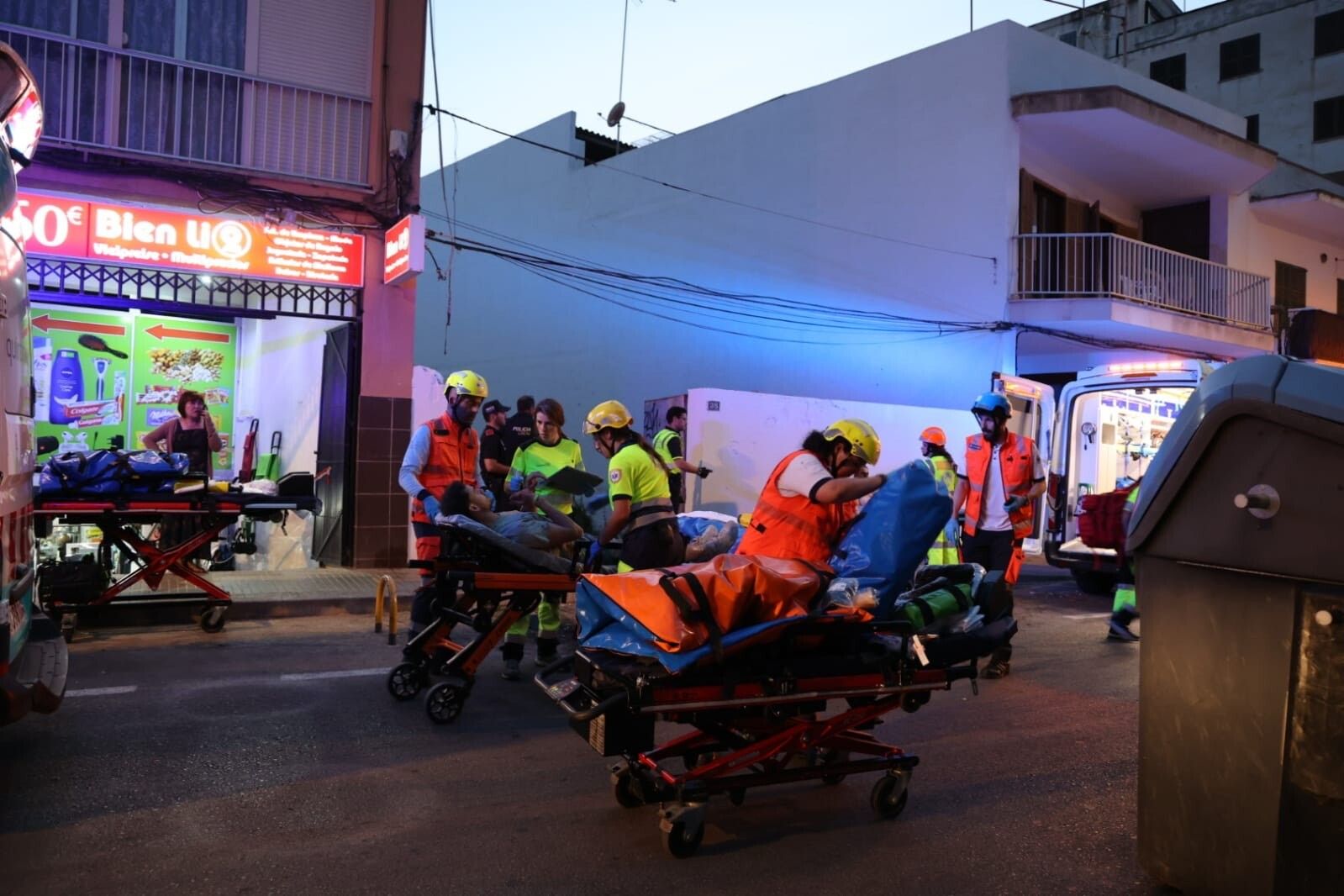 Cuatro muertos y 16 heridos en el derrumbe de un restaurante en Playa de Palma (Mallorca)