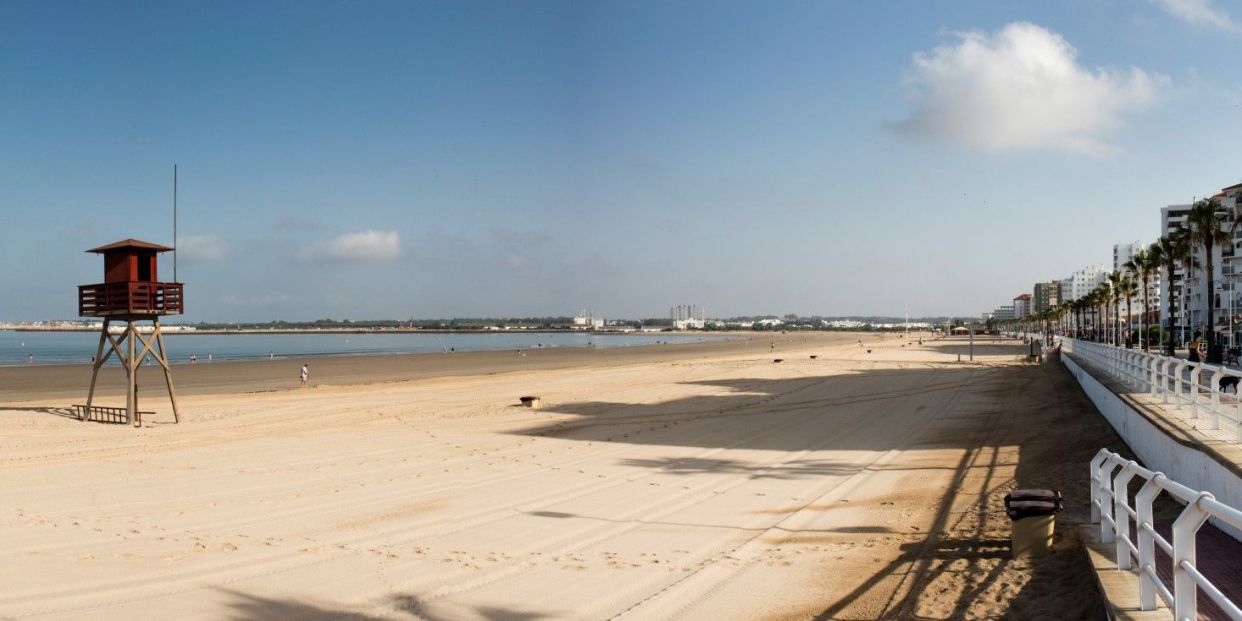 Las 5 mejores playas para sénior en Cádiz (Turismo Cádiz)