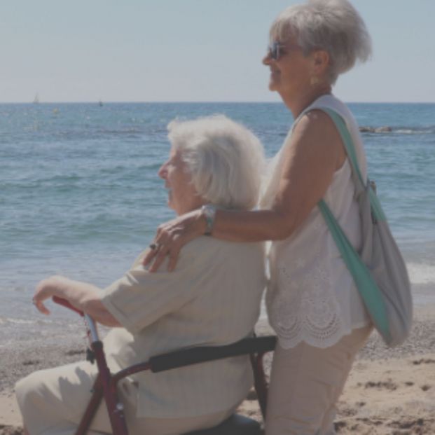 Amigos de los Mayores lanza un año más 'Por un verano en compañía' para combatir la soledad (Fundación Amigos de los Mayores)