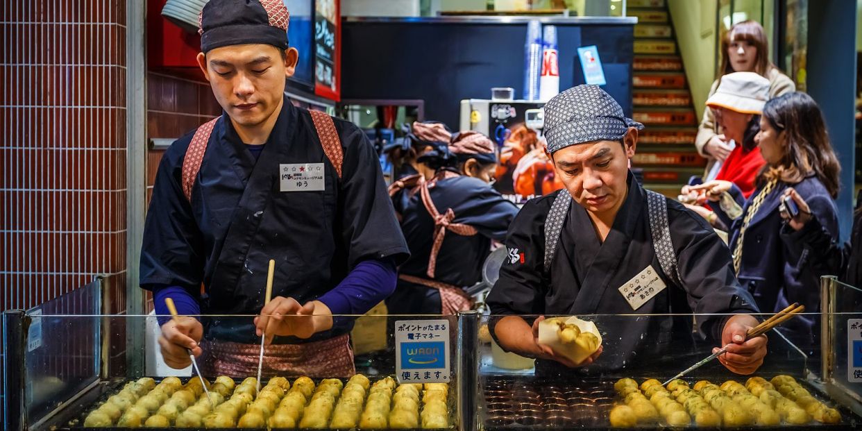 ¿Qué es el takoyaki o croqueta japonesa? (Big Stock)