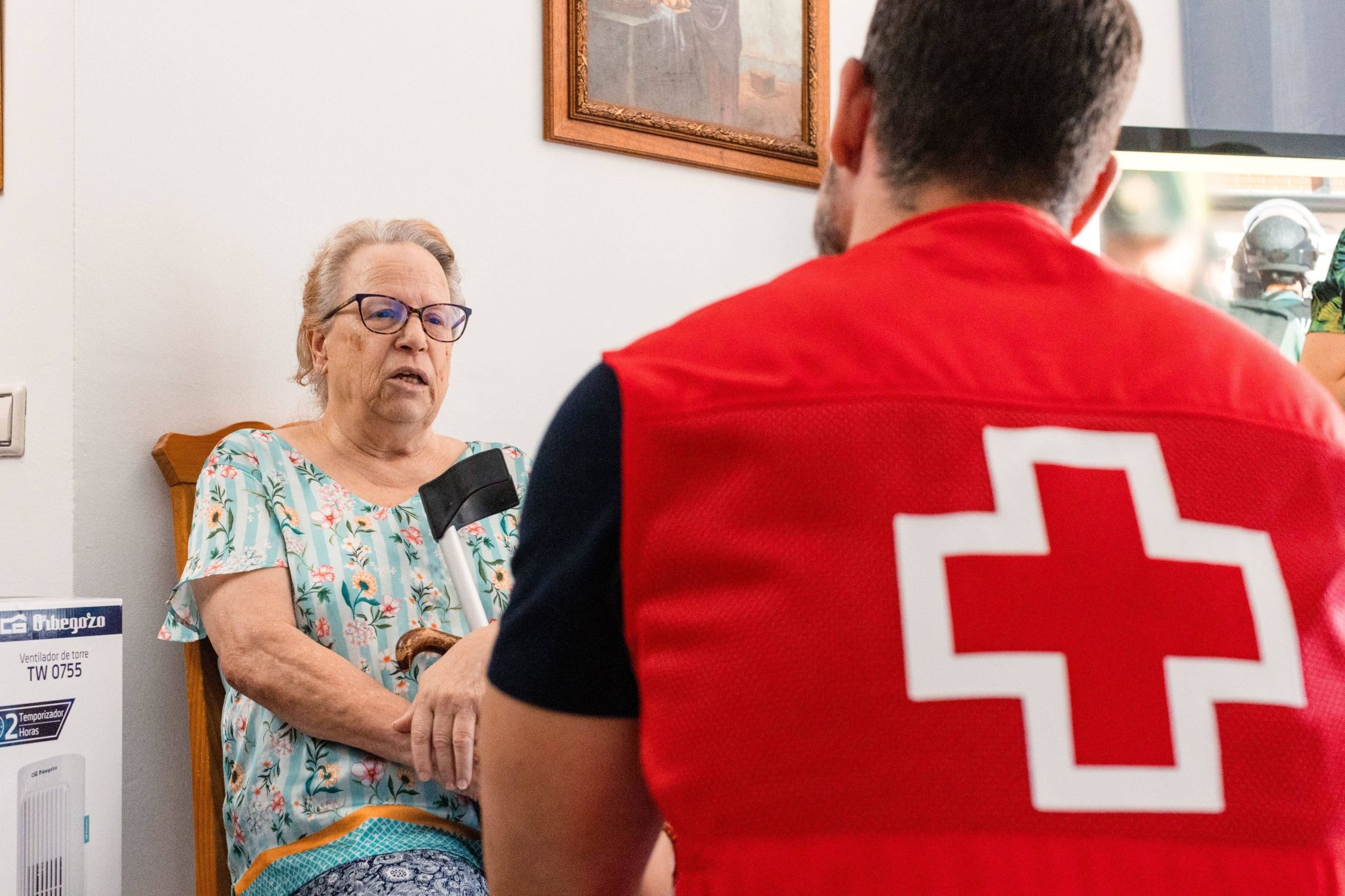 Cruz Roja advierte de la "creciente vulnerabilidad" de las mujeres mayores al maltrato (Europa Press)