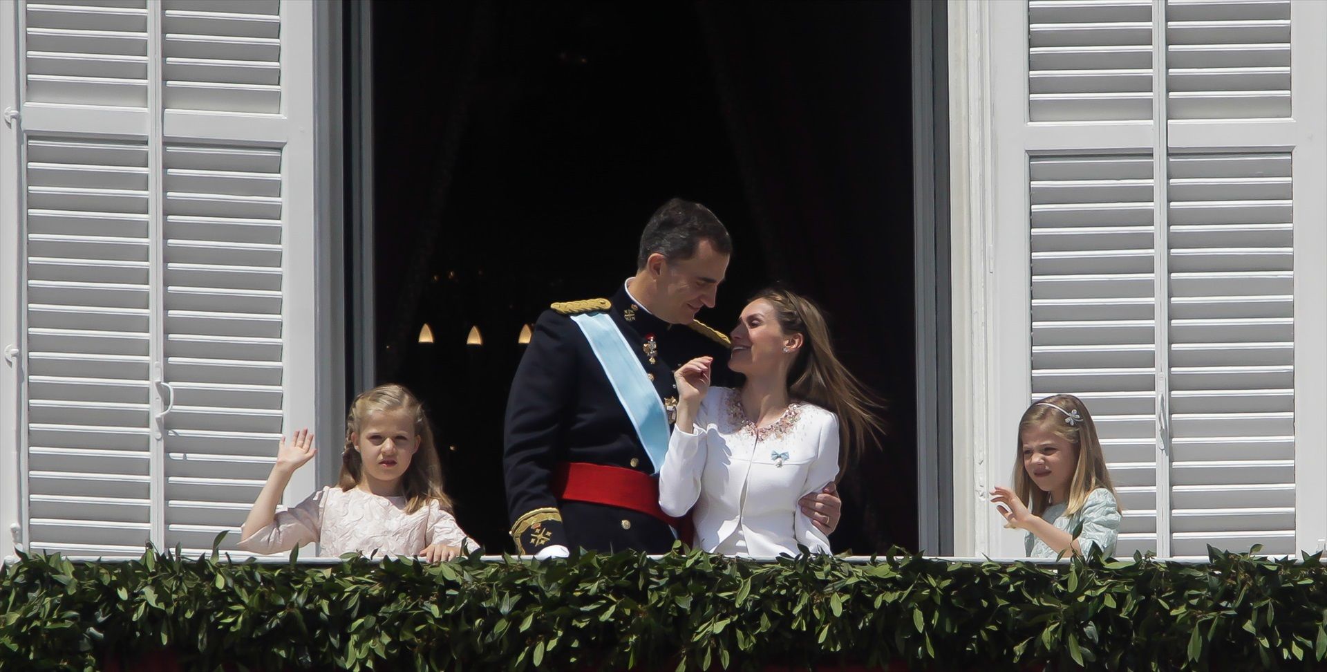 La fiesta de los 10 años de Felipe VI: condecoraciones, almuerzo en el Palacio Real, música...