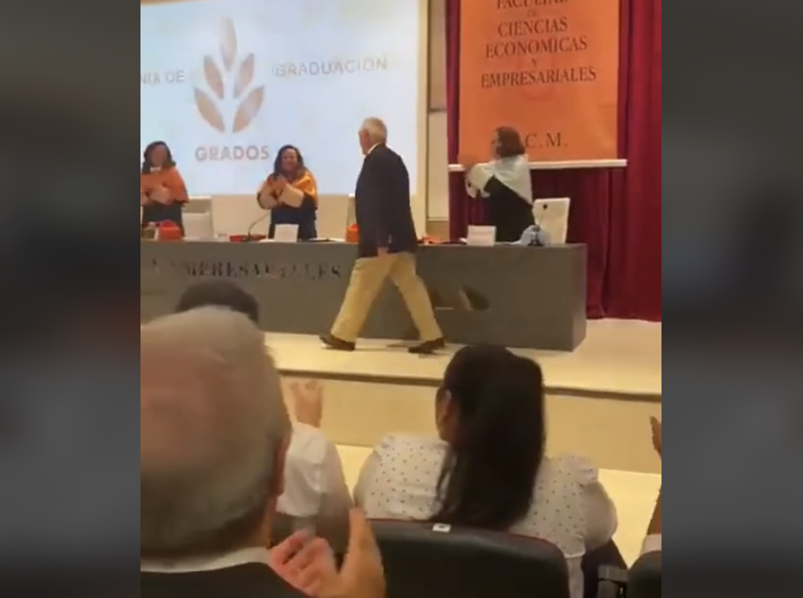 VÍDEO: Se gradúa en la universidad a los 91 años y se lleva una enorme ovación de sus compañeros