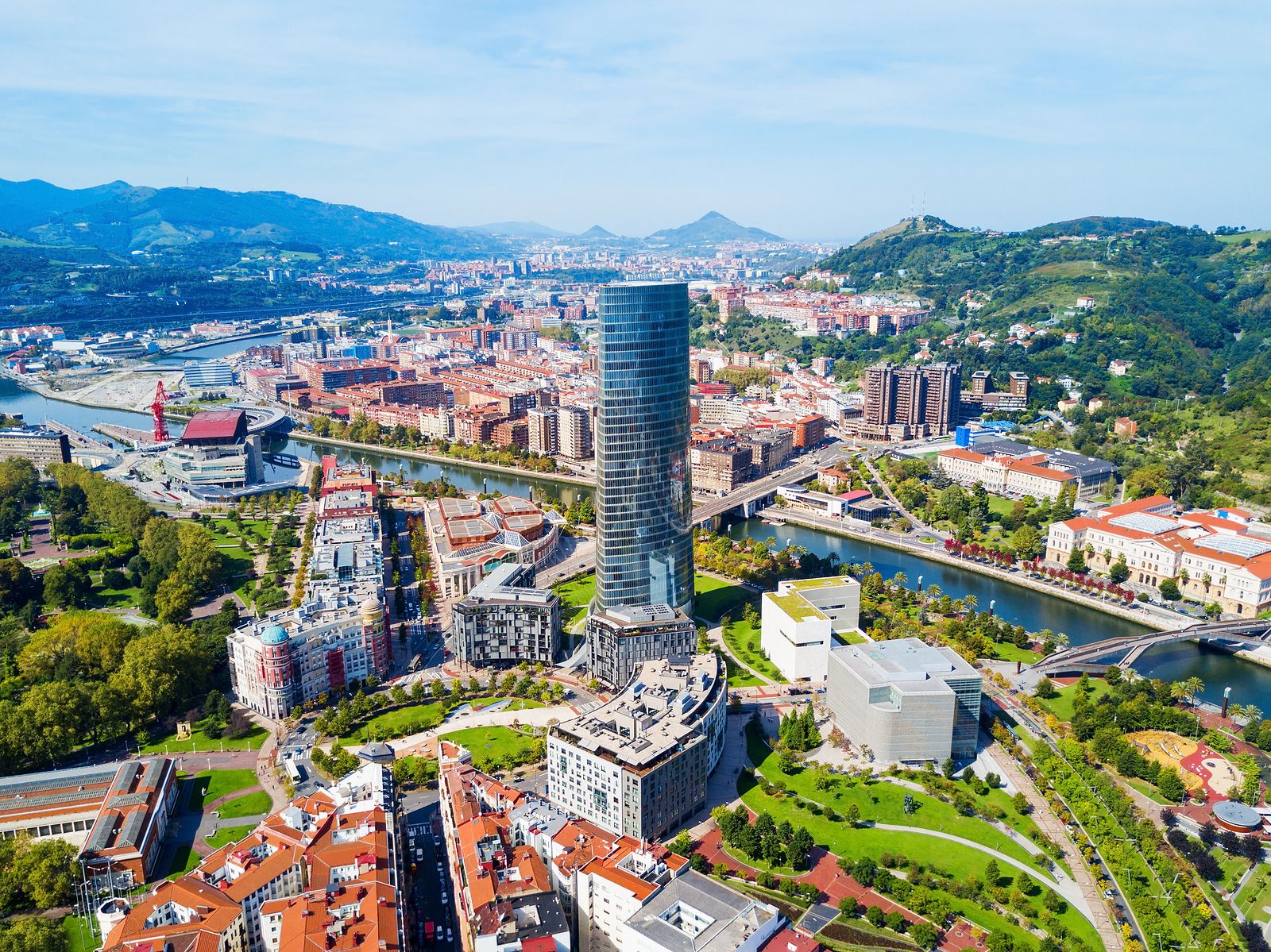 Actividades gratuitas para personas mayores en Bilbao (Bigstock)