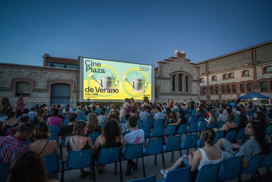 Los mejores cines de verano en Madrid para disfrutar de una película al aire libre. Matadero Madrid