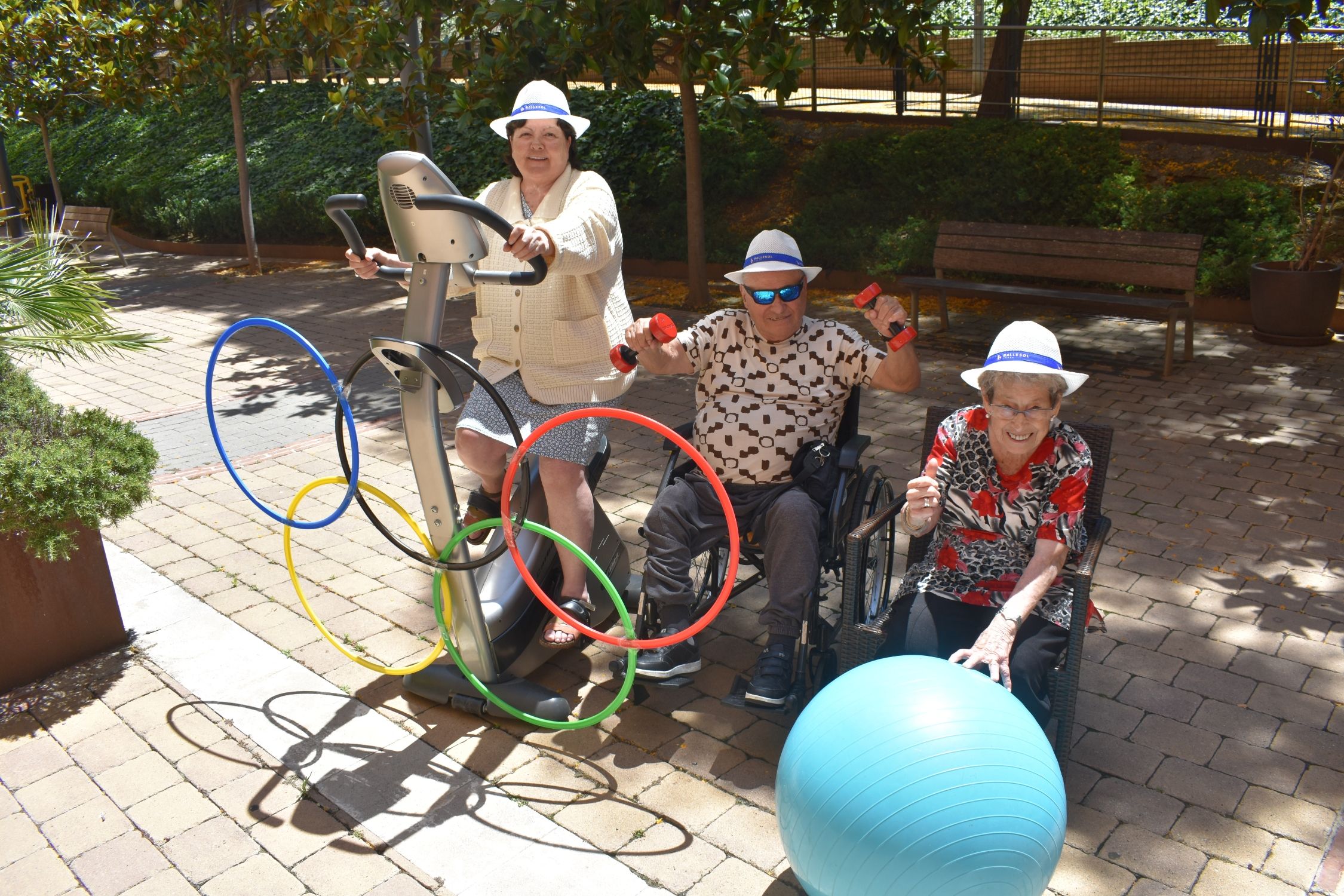 Los mayores de una residencia celebran unas Gerontolimpiadas para una "longevidad exitosa" (Residencia Ballesol Badalona)