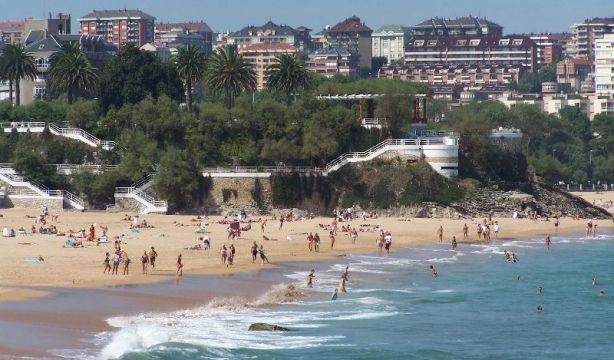 5 mejores playas para sénior en Cantabria (Turismo de Cantabria)