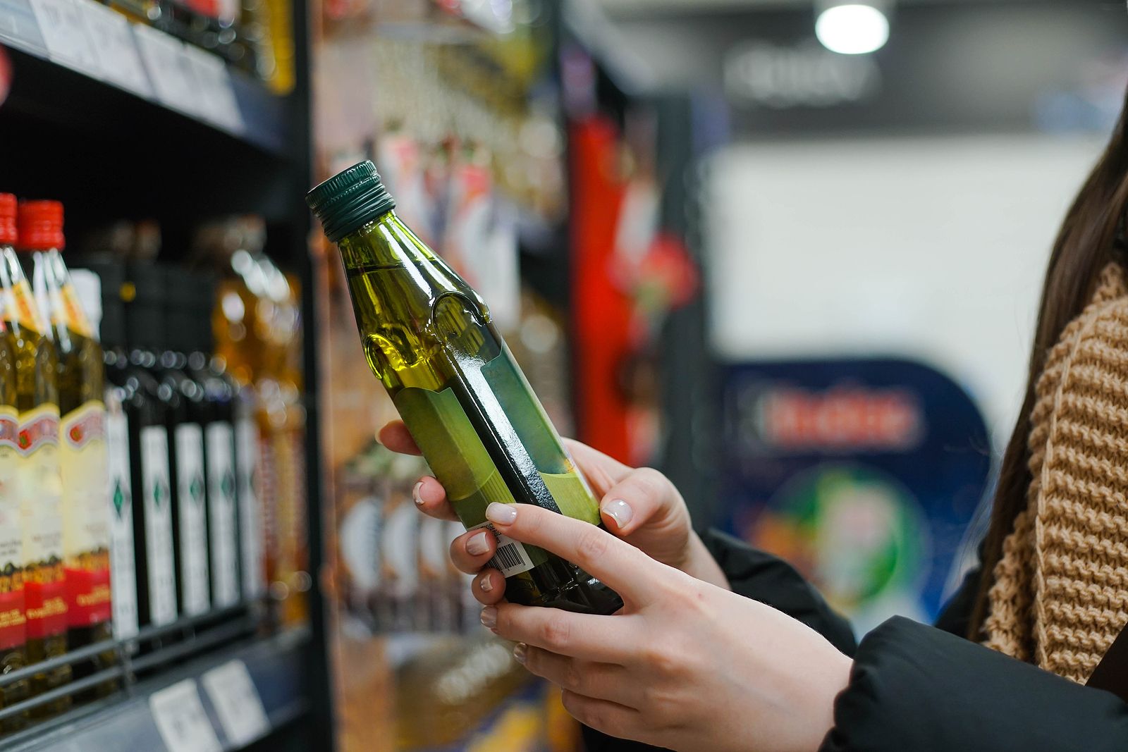 Este es el supermercado en el que más ha bajado el precio del aceite de oliva