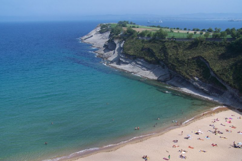 Las mejores playas del verano 2024 en España (Turismo de Cantabria)