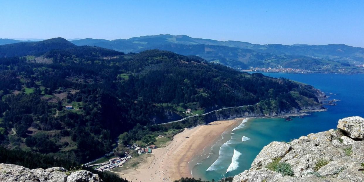 Las 5 mejores playas para sénior en el País Vasco (Turismo Euskadi)