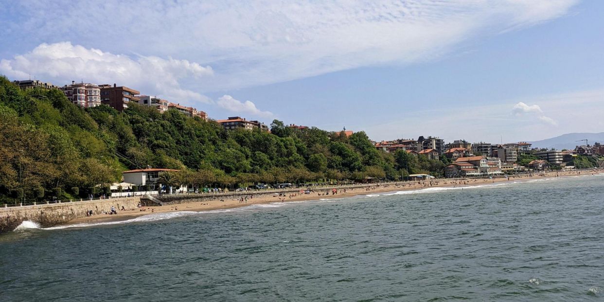 Las 5 mejores playas para sénior en el País Vasco (Turismo Euskadi)