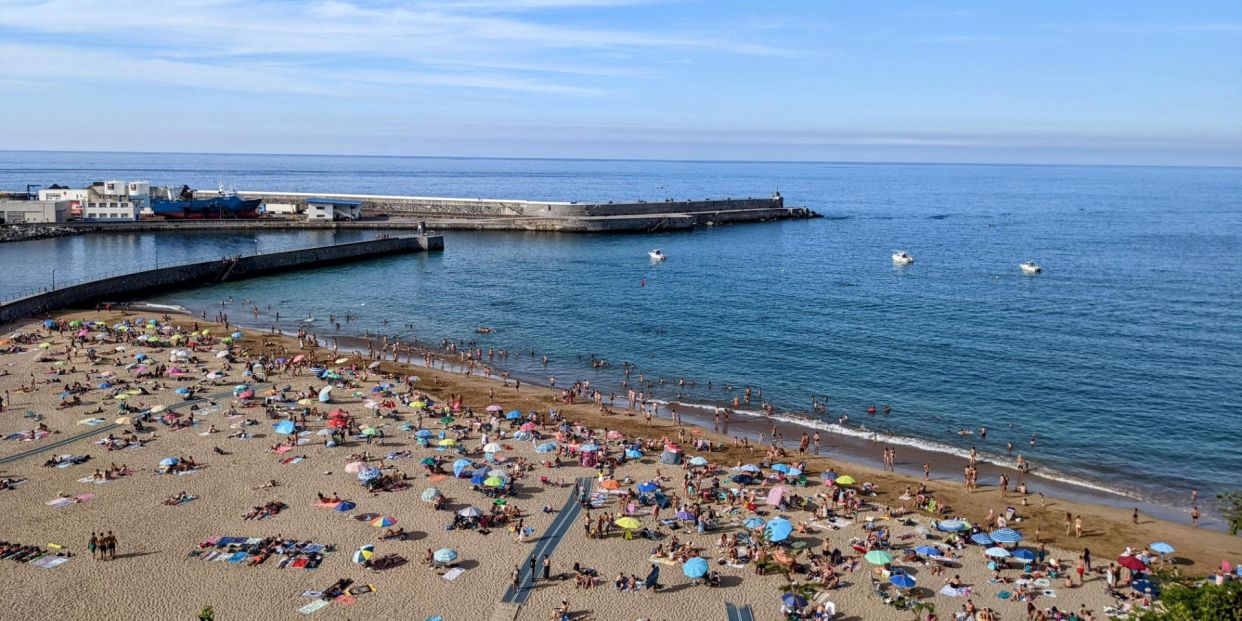 Las 5 mejores playas para sénior en el País Vasco (Turismo de Euskadi)