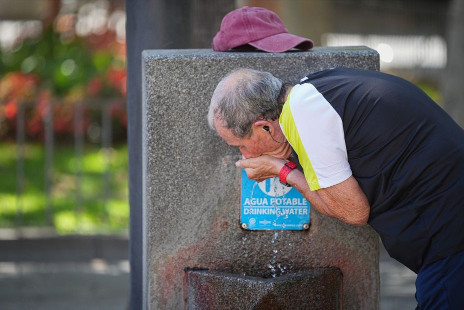 ¿Por qué es importante hidratarse bien durante el verano? (Europa Press)