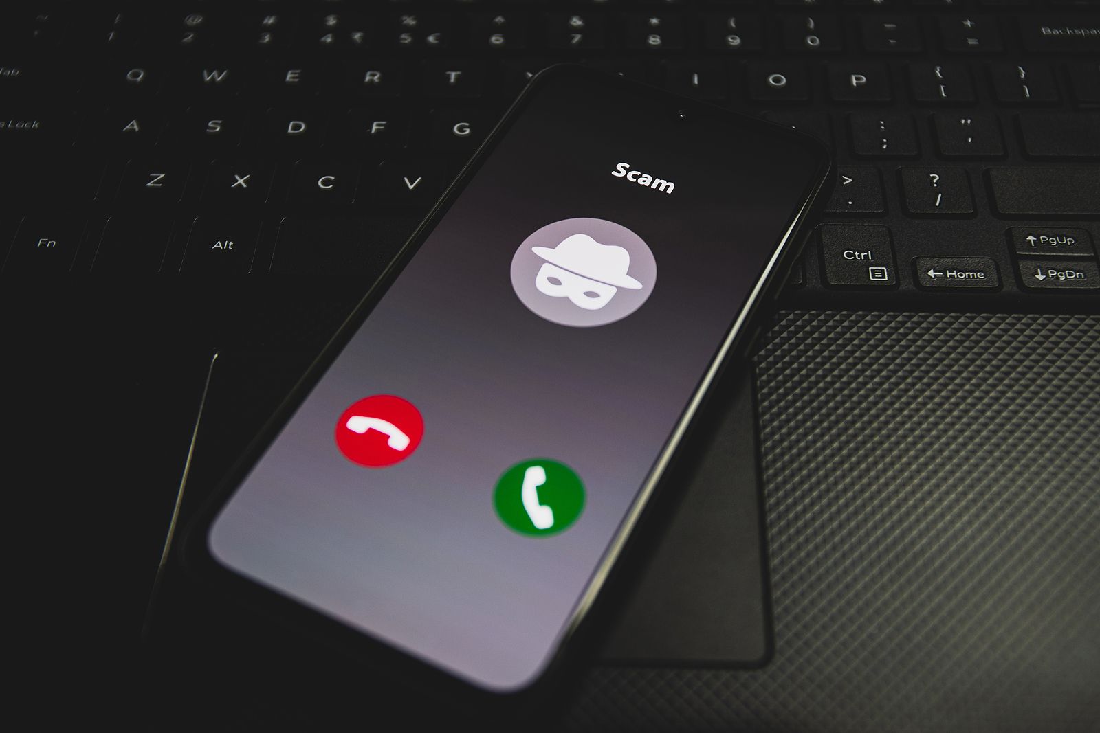 El Gobierno lanza una batería de medidas para combatir las estafas telefónicas y por SMS