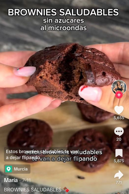 Receta de brownies saludables y rápidos en microondas (TikTok)