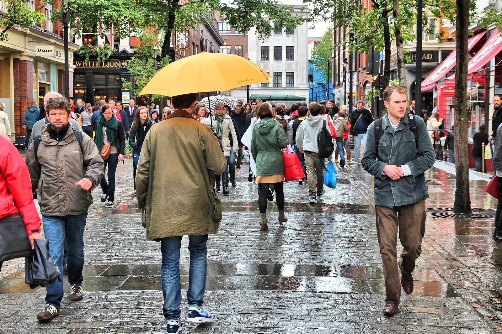 Los termómetros bajarán en casi toda España durante el fin de semana y las lluvias se intensificarán