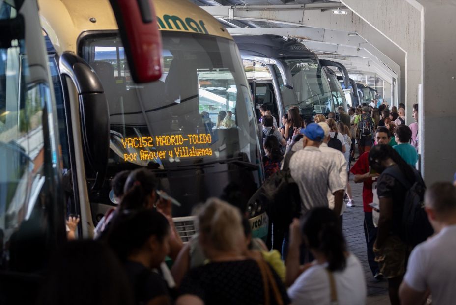 Transportes activa el nuevo servicio de autobús entre Madrid, Salamanca y Vigo