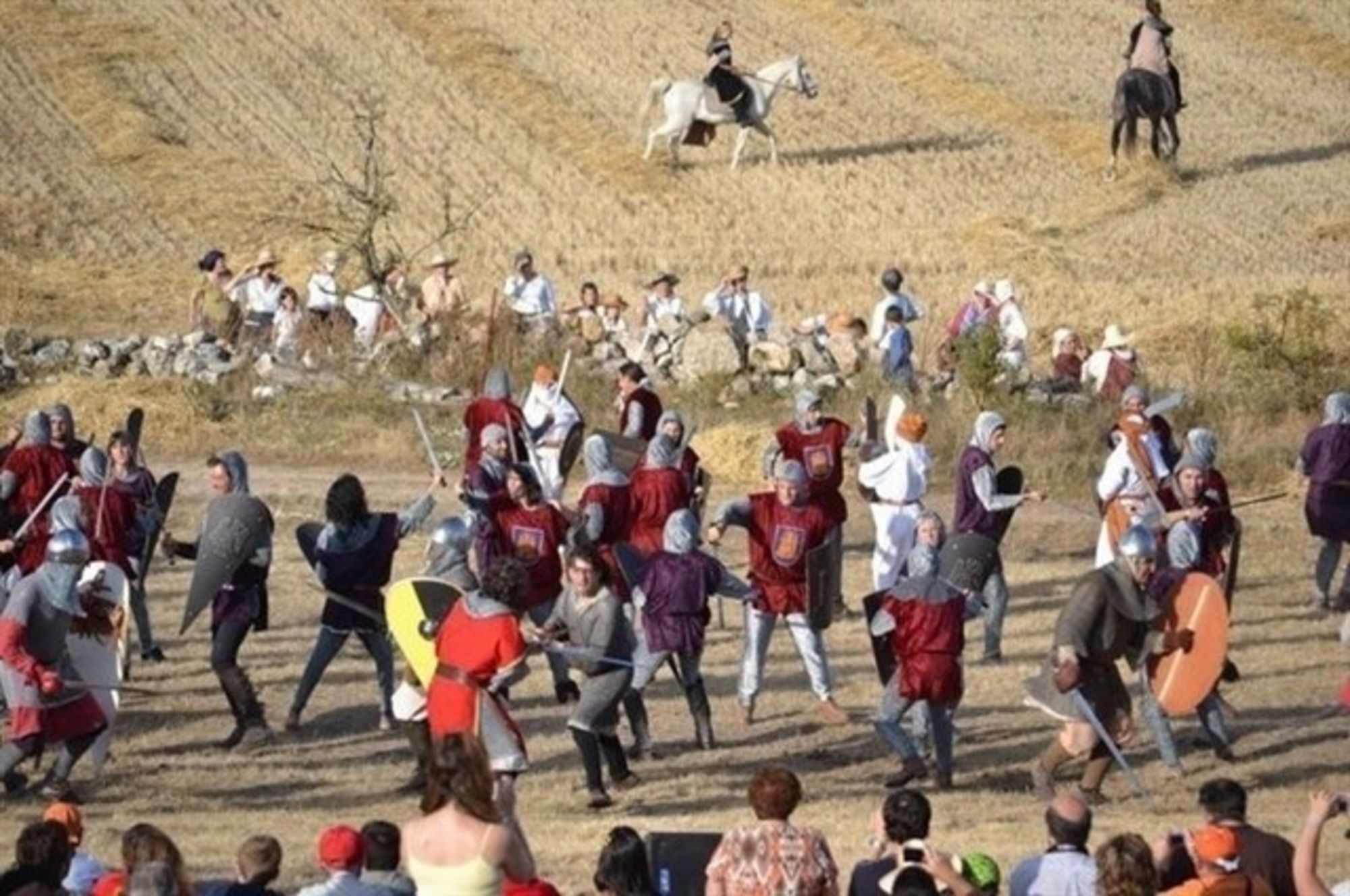 Atapuerca revive un año más la fratricida batalla entre los reyes de León y Navarra