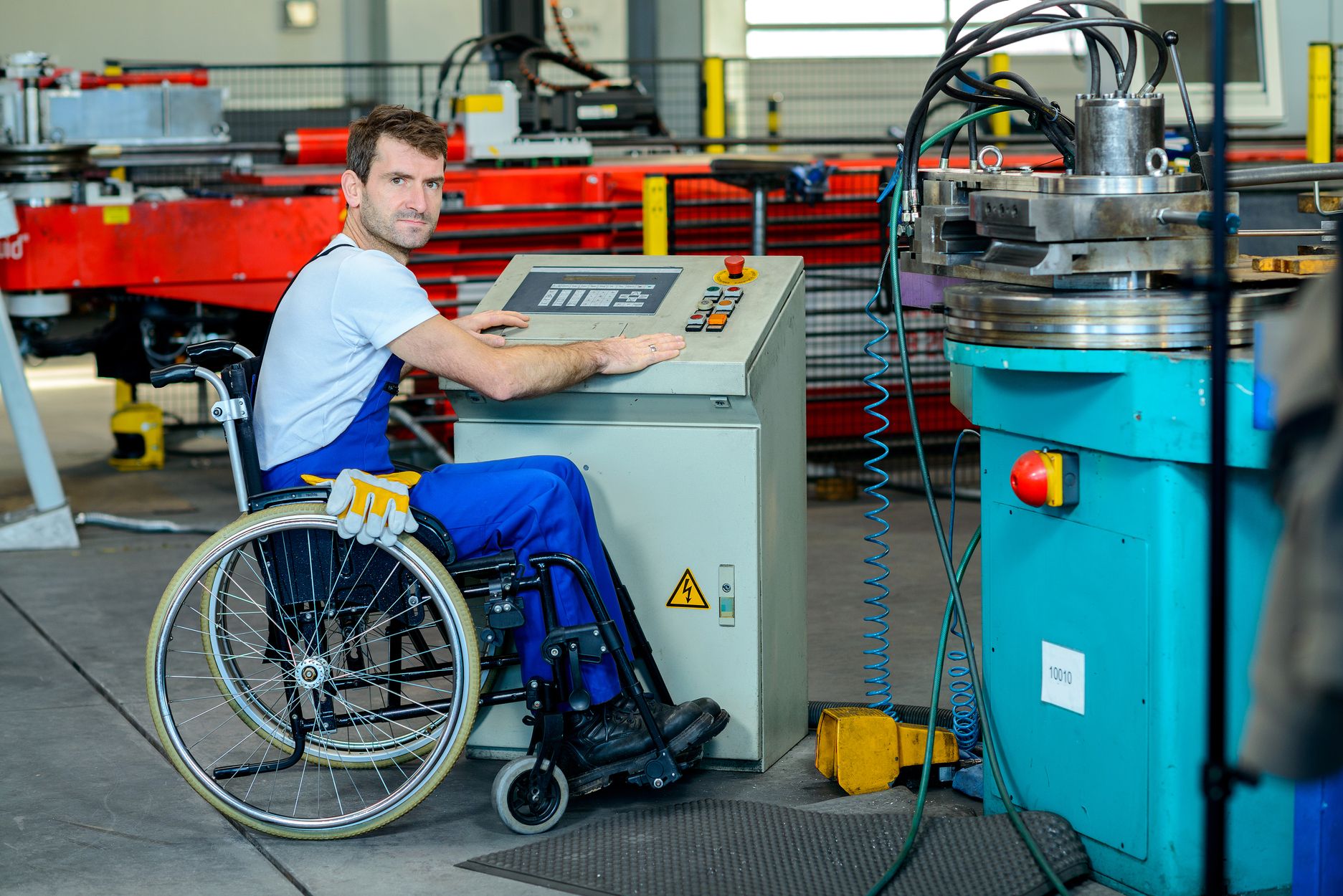 La Seguridad Social prohíbe compatibilizar la pensión de gran invalidez con el trabajo