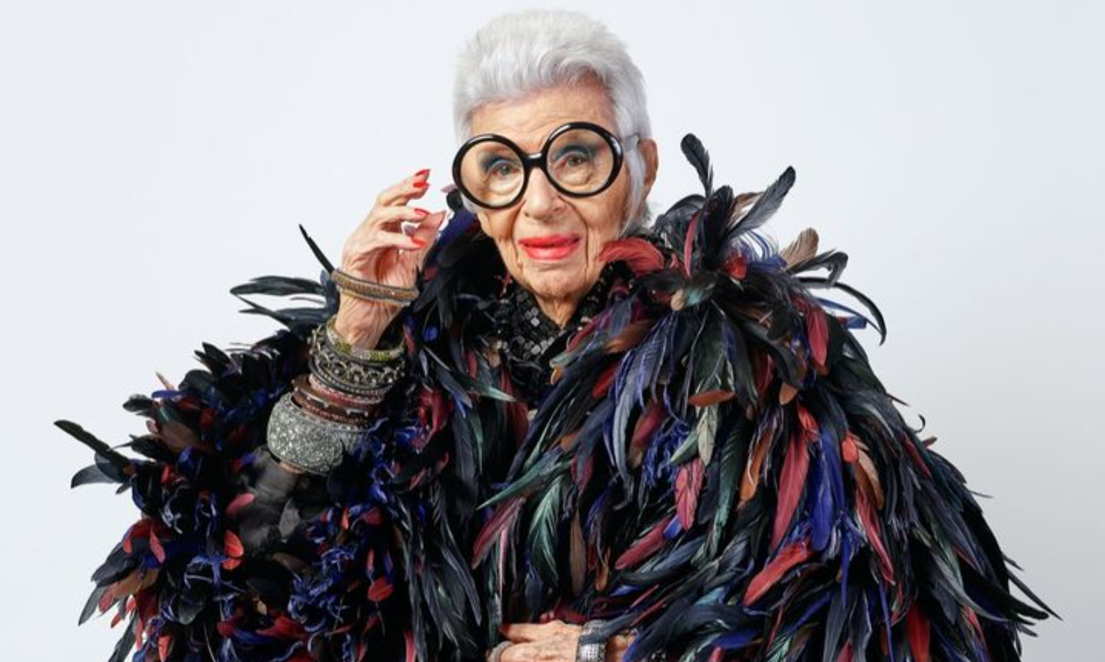 'Colourful', las lecciones de vida de Iris Apfel, la 'influencer' más longeva del mundo (Instagram)