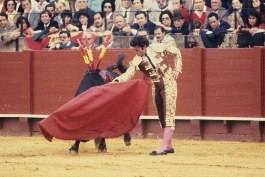 Sale a la venta una nueva edición del libro de Paquirri por el 40 aniversario de su muerte. RTVE.es, Paquirri.