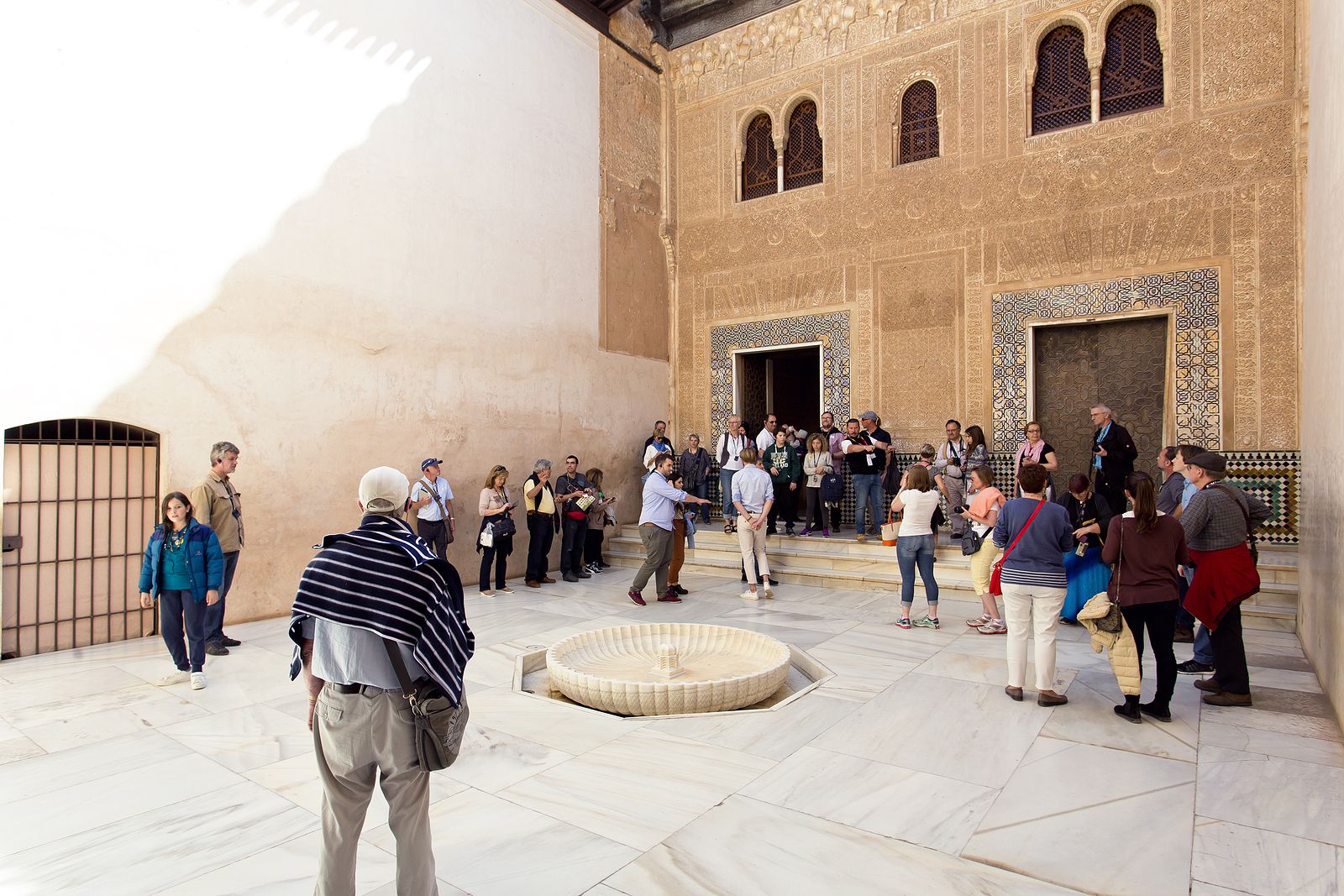 Actividades gratuitas para personas mayores en Granada